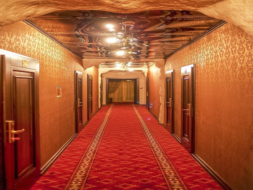 Hotel Kilikiya Užhorod Esterno foto
