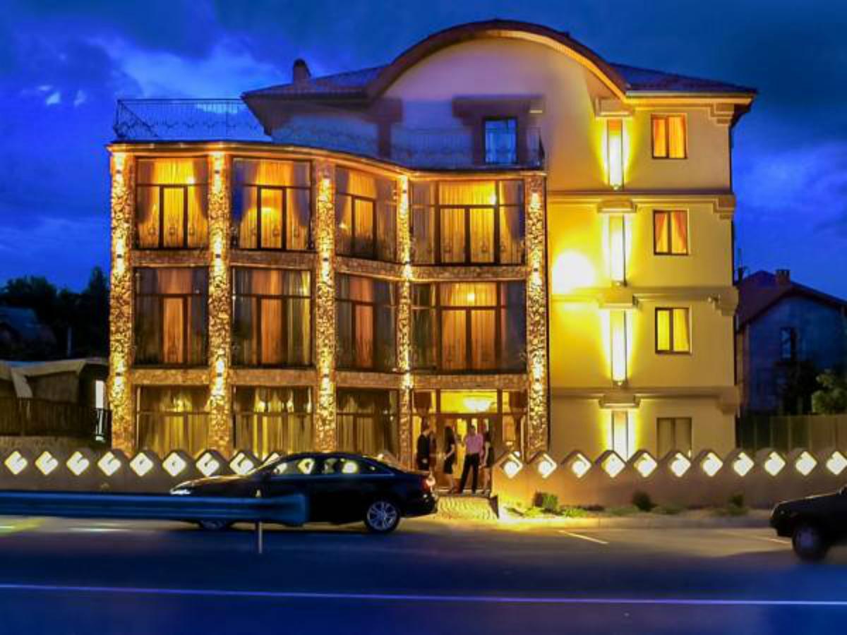 Hotel Kilikiya Užhorod Esterno foto